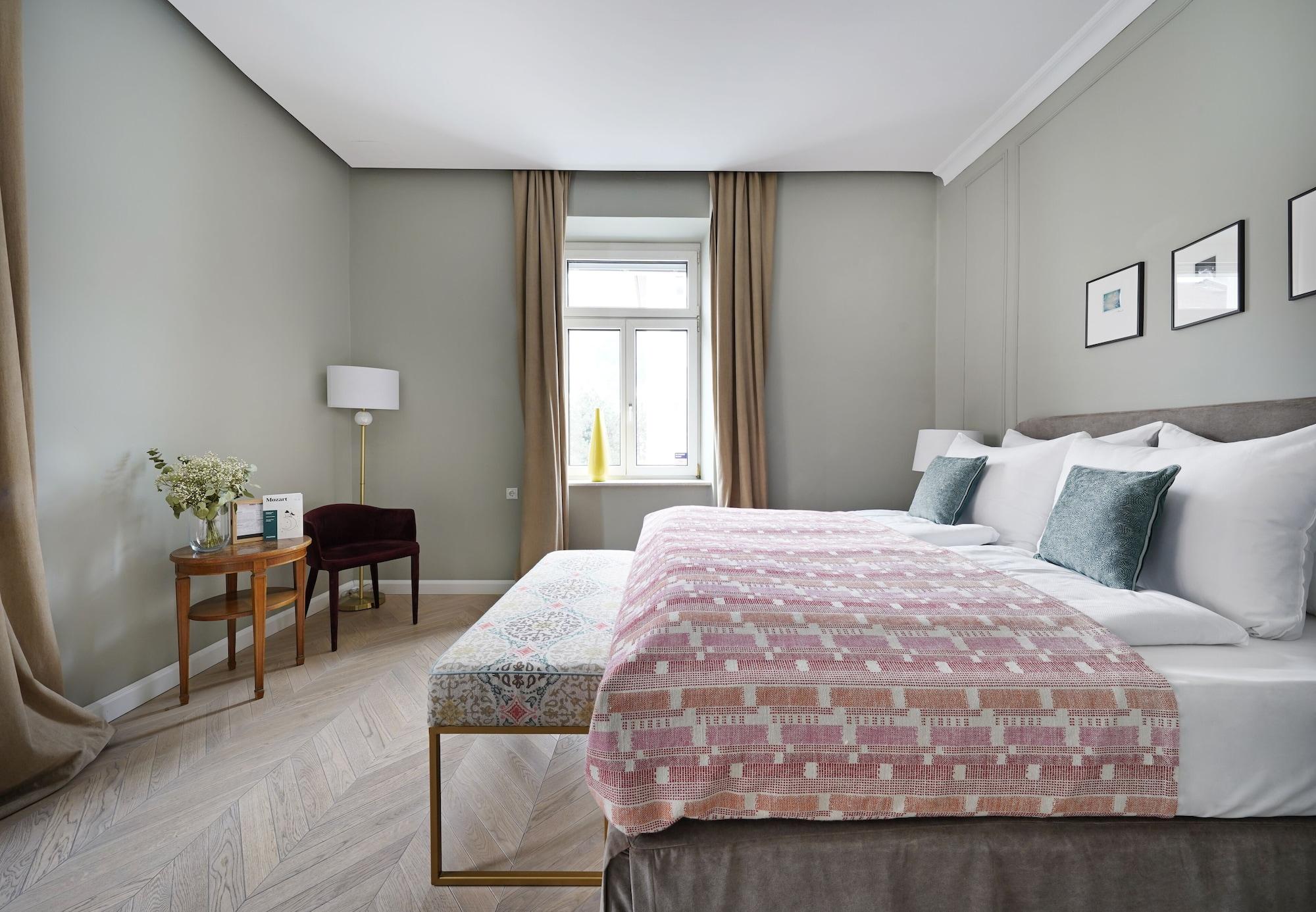 Numa Mozart Aparthotel 4*