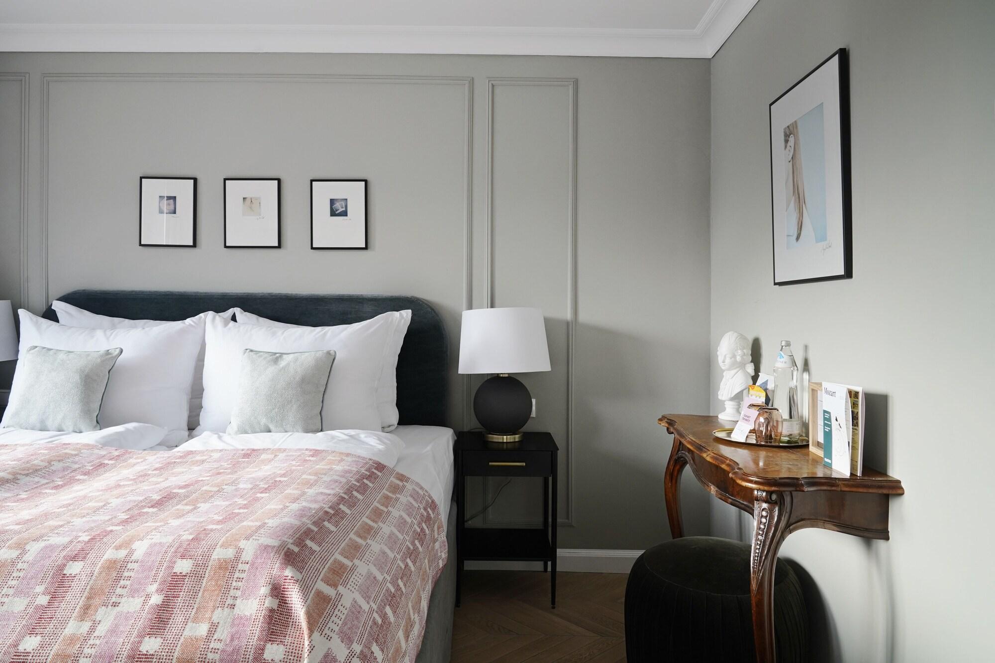 Numa Mozart Aparthotel 4*